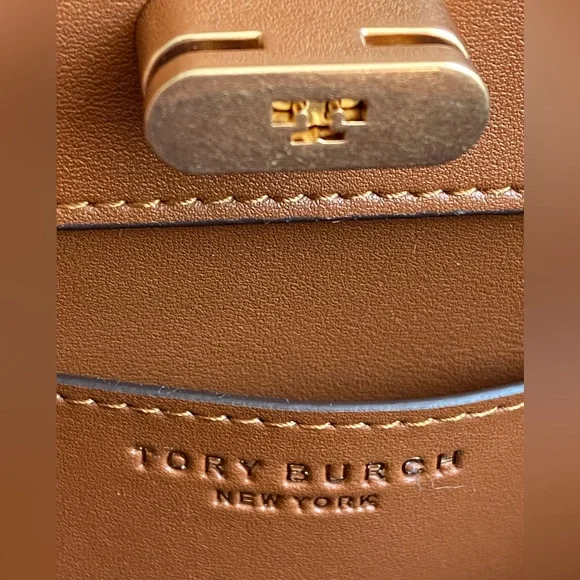 55814 - Tory Burch Lee Radziwill Small Satchel - Picture 9 of 14